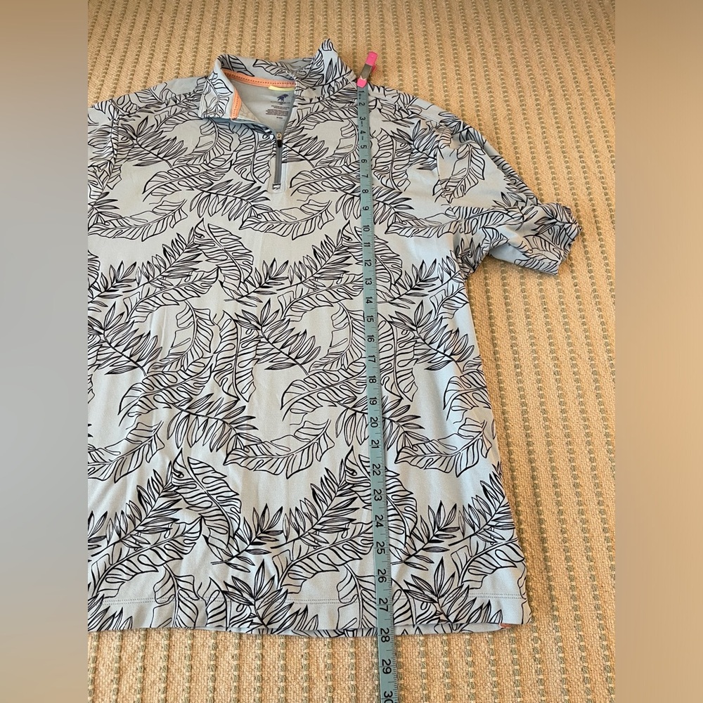 Caribbean Blue Pull Over - Front Zipper - Short Sleeve Shirt - Size: Medium - Picture 4 of 7